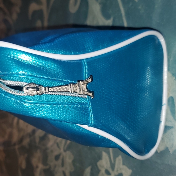 Brand new 2 piece blue lancome make up bag - Picture 2 of 11